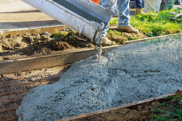 Cost of Driveway Concrete Pouring in Clovis